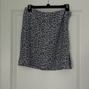 Pink Lily Blue Floral Print Mini Skirt